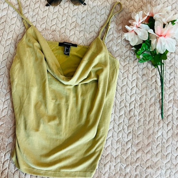 Seamless Cropped Cami - Picture 1 of 1